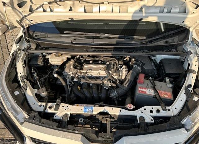 
								Toyota Voxy full									