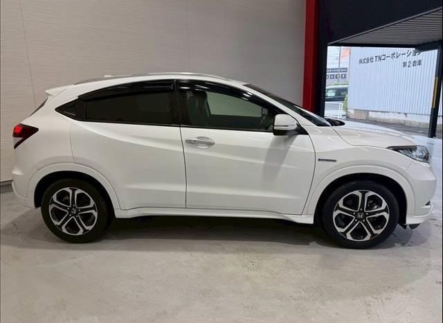 
								HONDA VEZEL HYBRID Z full									