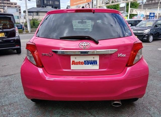 
								TOYOTA VITZ JEWELA full									