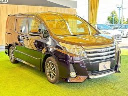 TOYOTA NOAH SI