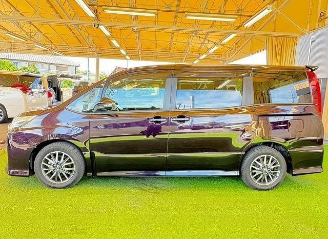 
								TOYOTA NOAH SI full									