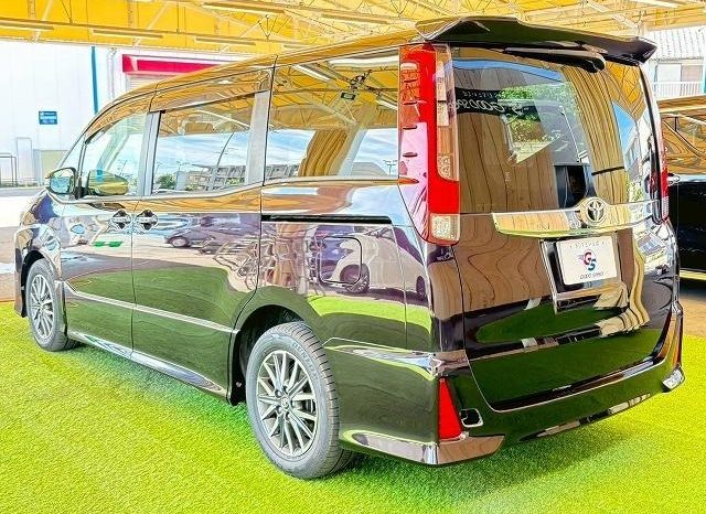 
								TOYOTA NOAH SI full									