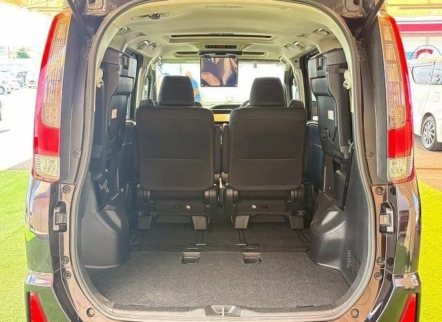 
								TOYOTA NOAH SI full									