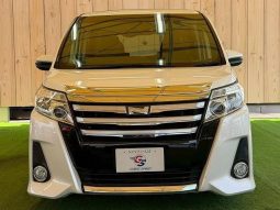 TOYOTA NOAH SI