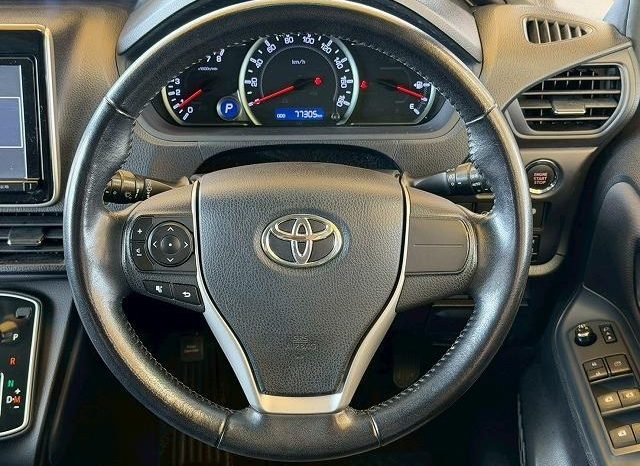 
								TOYOTA NOAH SI full									