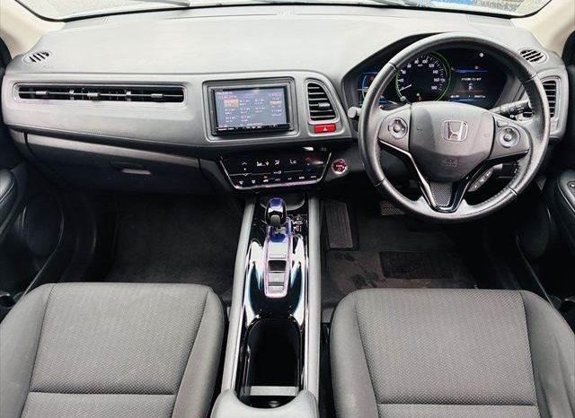 
								HONDA VEZEL HYBRID X full									