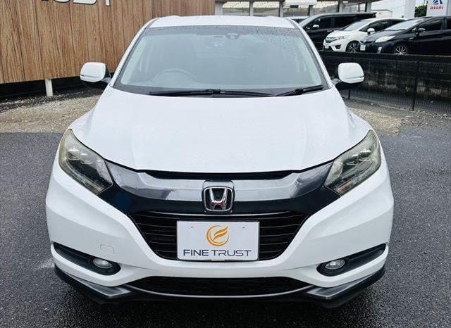 
								HONDA VEZEL HYBRID X full									