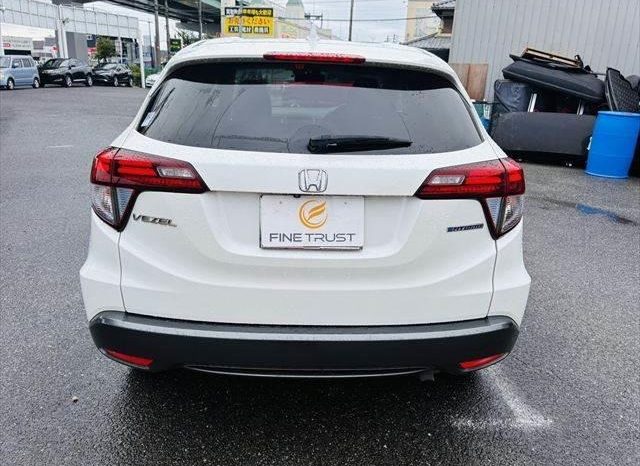 
								HONDA VEZEL HYBRID X full									