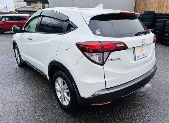 
								HONDA VEZEL HYBRID X full									