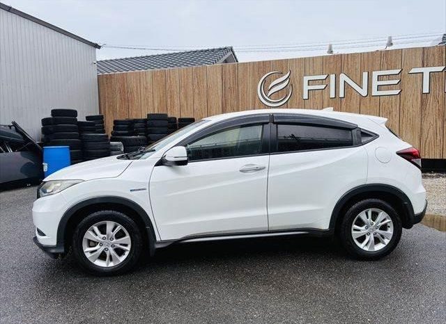 
								HONDA VEZEL HYBRID X full									