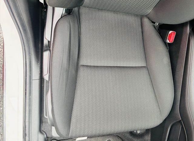 
								HONDA VEZEL HYBRID X full									