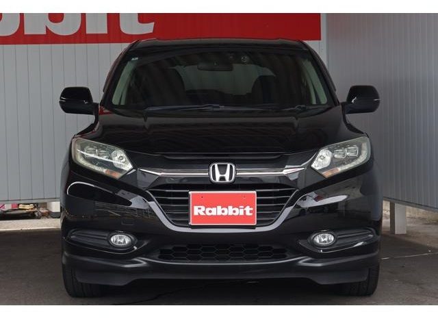 
								HONDA VEZEL X full									