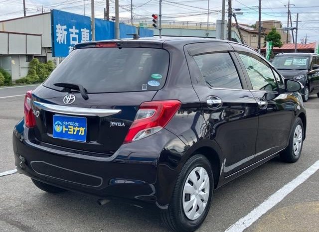 
								TOYOTA VITZ JEWELA full									