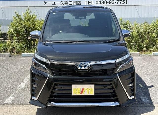 
								TOYOTA VOXY HYBRID ZS KIRAMEKI II full									