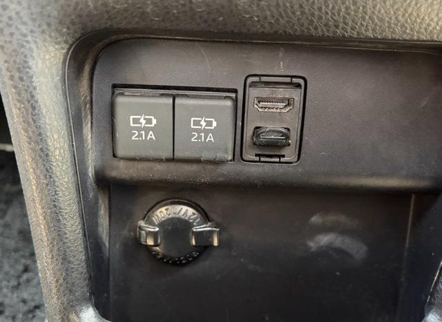 
								TOYOTA VOXY HYBRID ZS KIRAMEKI II full									