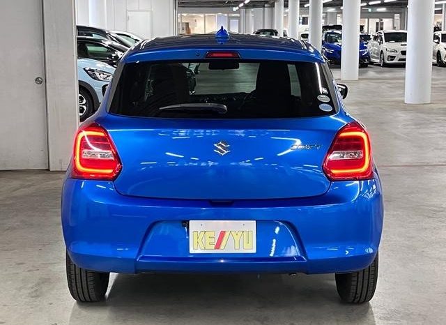 
								SUZUKI SWIFT XG full									