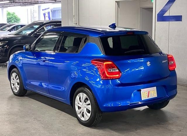 
								SUZUKI SWIFT XG full									