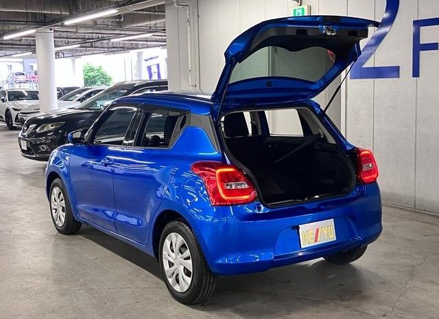 
								SUZUKI SWIFT XG full									