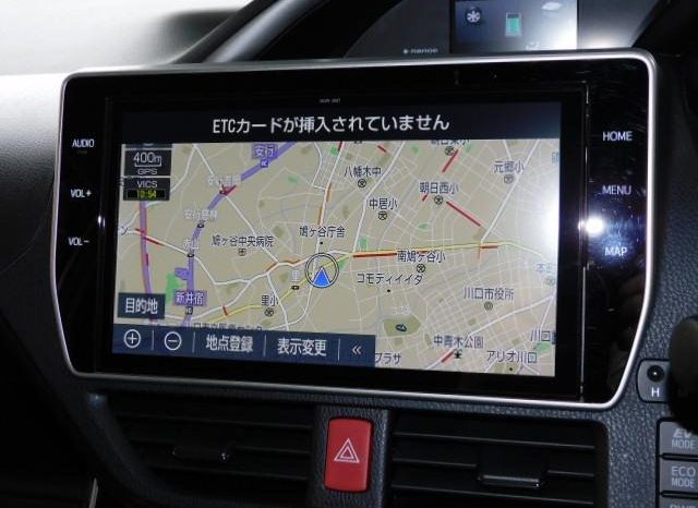 
								TOYOTA VOXY HYBRID ZS KIRAMEKI III full									
