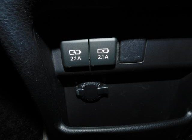 
								TOYOTA VOXY HYBRID ZS KIRAMEKI III full									