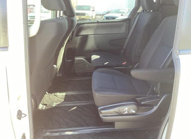 
								TOYOTA VOXY HYBRID X full									