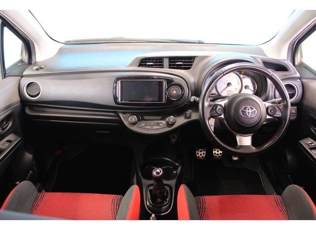 
								TOYOTA VITZ GRMN TURBO full									