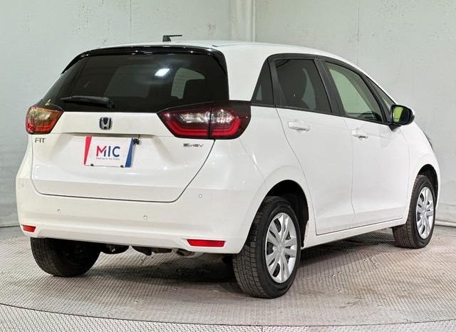 
								HONDA FIT E:HEV BASIC full									