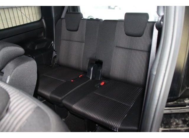 
								TOYOTA NOAH SI full									
