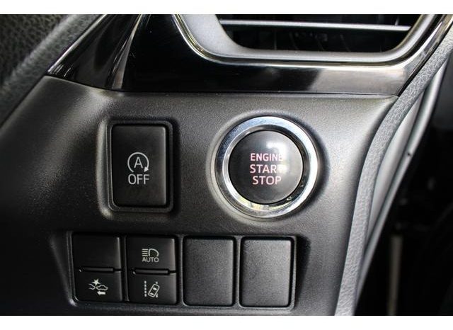 
								TOYOTA NOAH SI full									