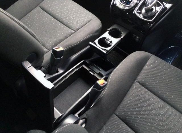 
								TOYOTA VOXY HYBRID V full									