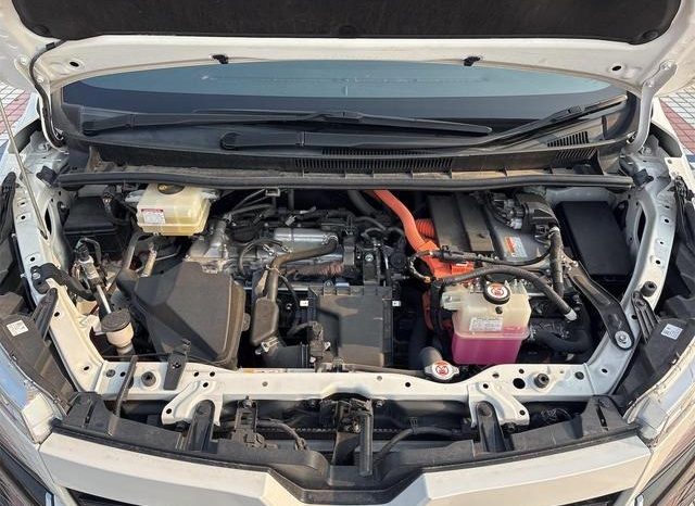 
								TOYOTA VOXY HYBRID ZS KIRAMEKI II full									