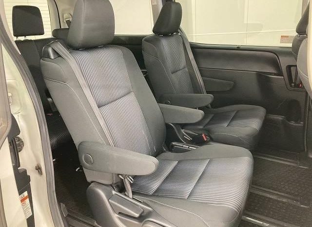 
								TOYOTA NOAH SI full									