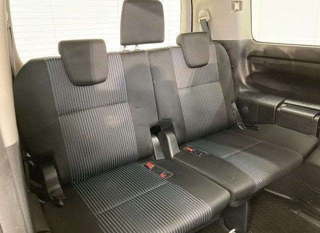 
								TOYOTA NOAH SI full									