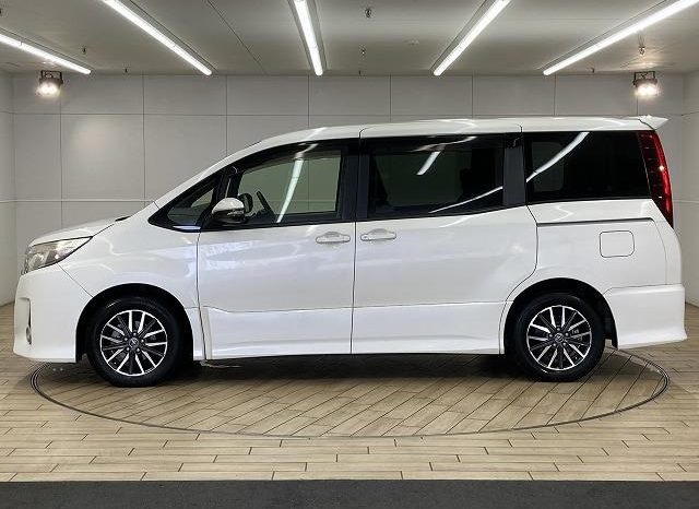 
								TOYOTA NOAH SI full									