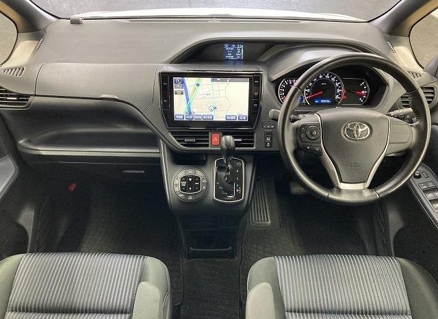 
								TOYOTA NOAH SI full									