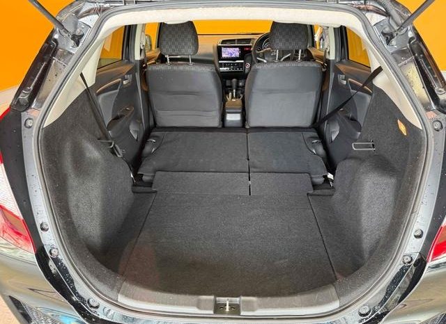 
								HONDA FIT 13G F PACKAGE COMFORT EDITION full									