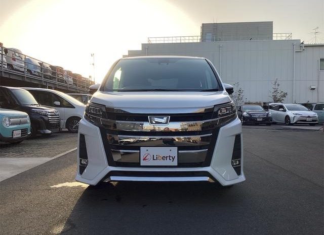 
								TOYOTA NOAH X full									