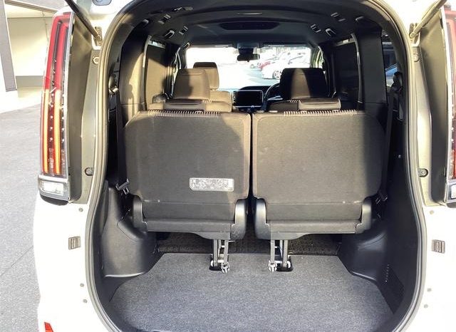 
								TOYOTA NOAH X full									