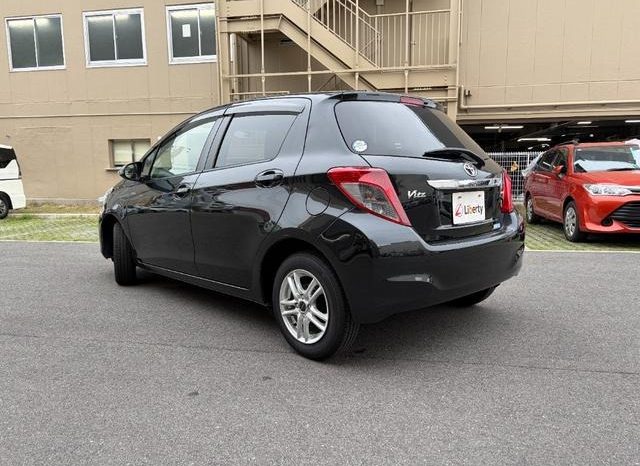 
								TOYOTA VITZ F full									