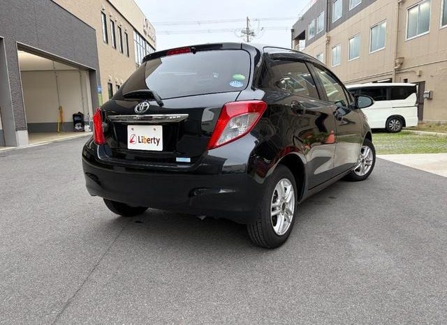 
								TOYOTA VITZ F full									