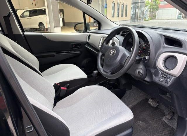 
								TOYOTA VITZ F full									