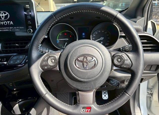 
								TOYOTA C-HR S GR SPORT full									