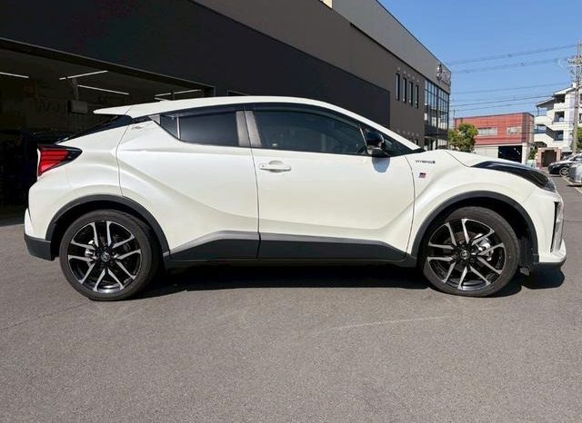 
								TOYOTA C-HR S GR SPORT full									