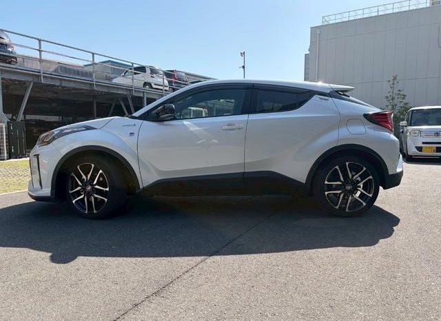 
								TOYOTA C-HR S GR SPORT full									