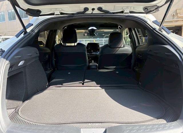 
								TOYOTA C-HR S GR SPORT full									