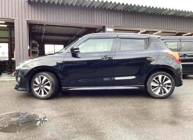 
								SUZUKI SWIFT HYBRID RS full									