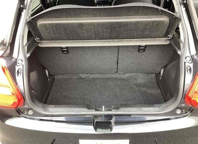 
								SUZUKI SWIFT HYBRID RS full									