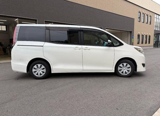 
								TOYOTA NOAH SI WxB II full									