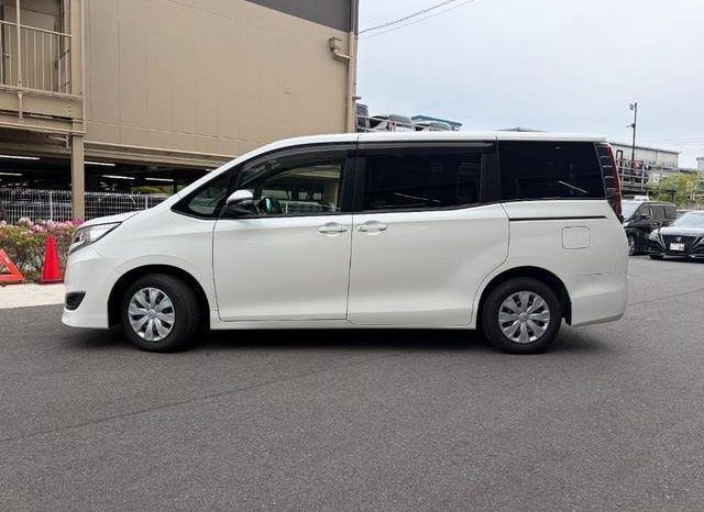 
								TOYOTA NOAH SI WxB II full									