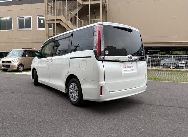 
								TOYOTA NOAH SI WxB II full									